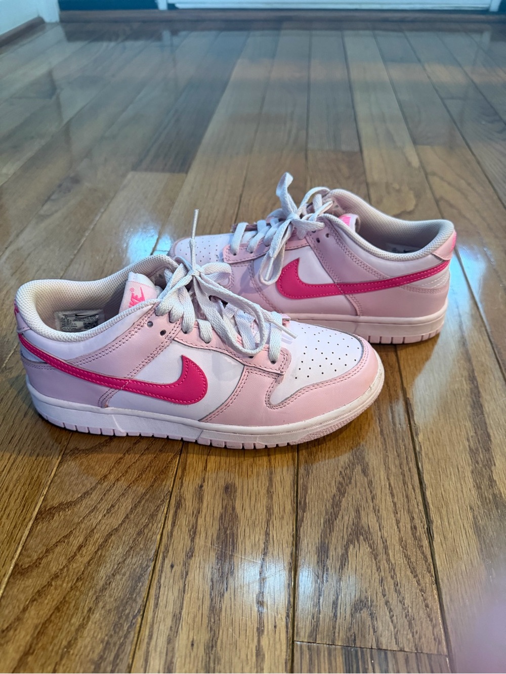 Nike Triple Pink Dunks